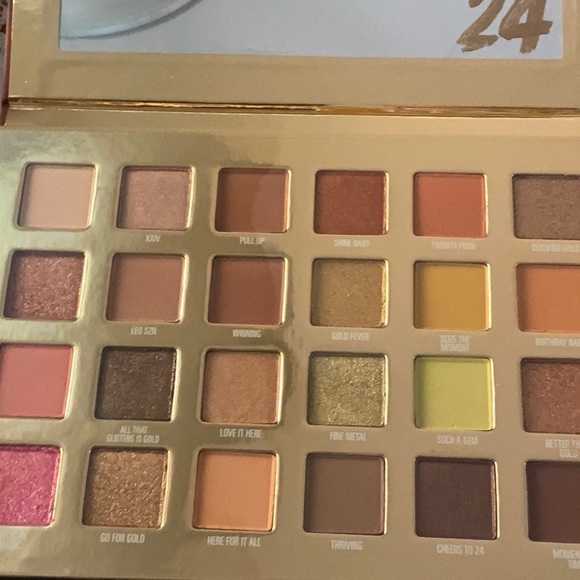 Kylie Eyeshadow palette 24k - Picture 4 of 5